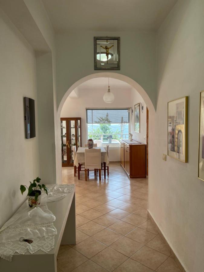 Villa Kostian Sarandë 외부 사진