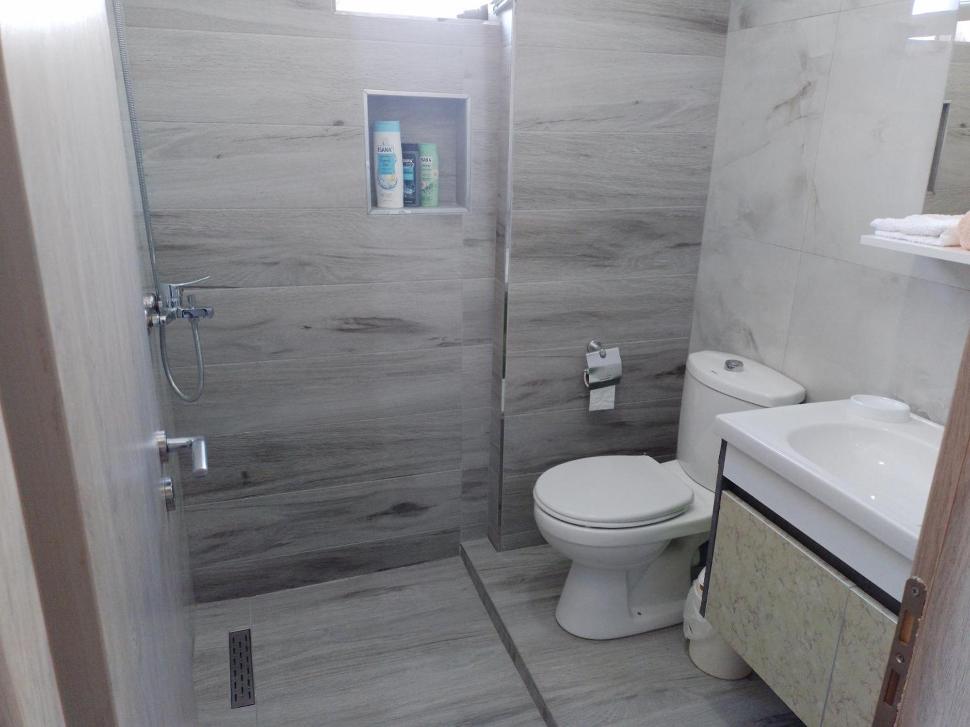 Villa Kostian Sarandë 외부 사진