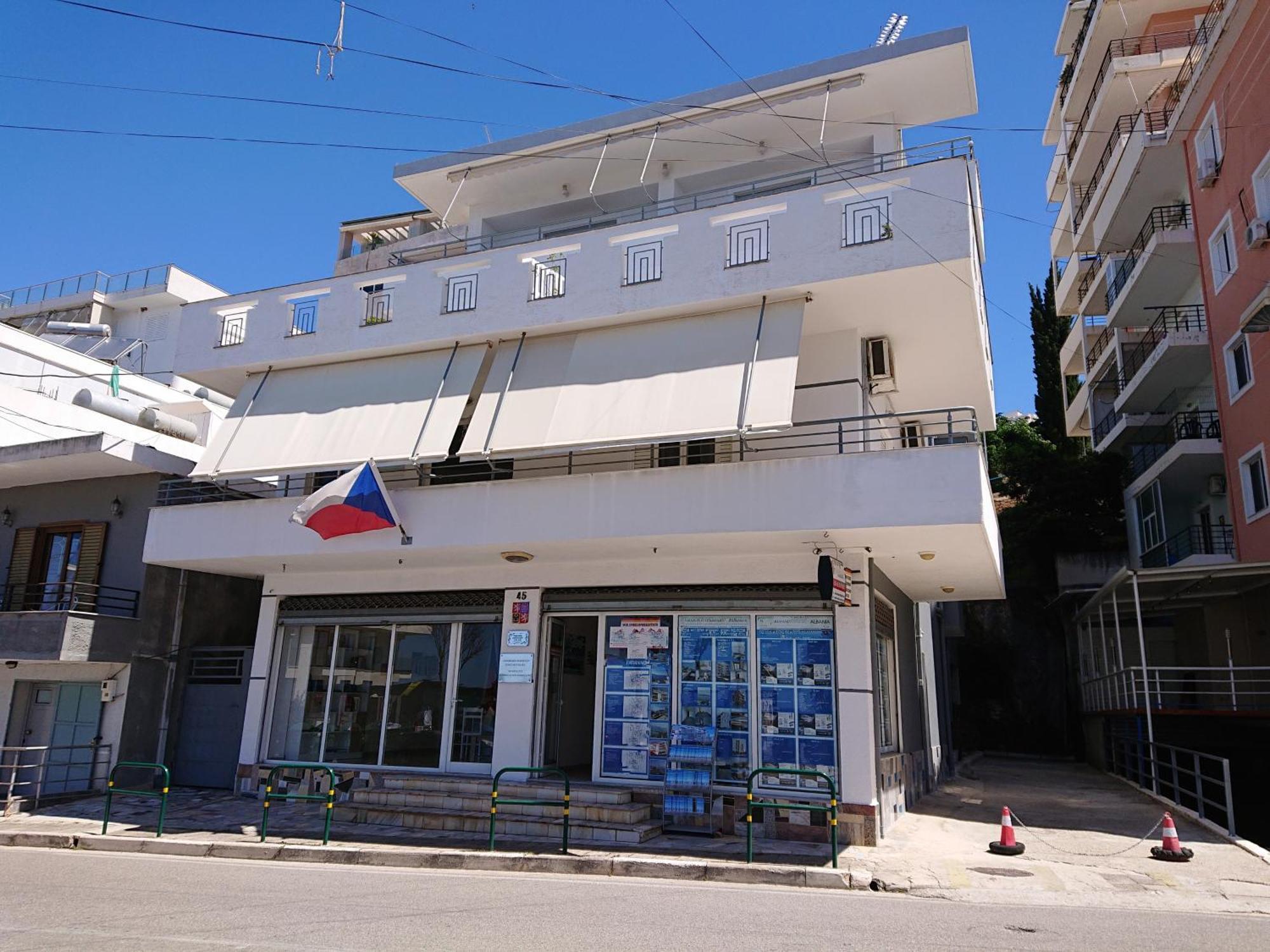 Villa Kostian Sarandë 외부 사진